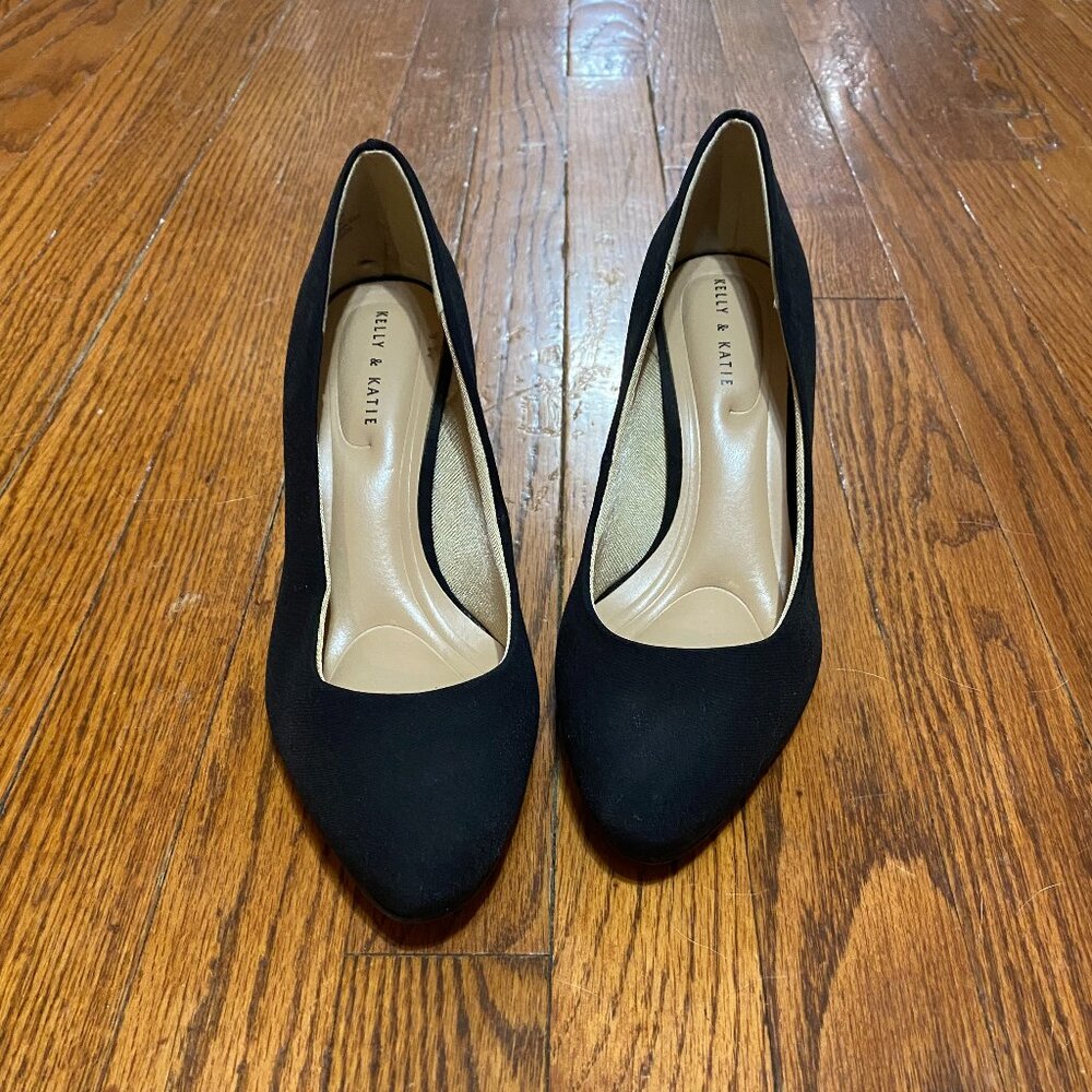 Black Kelly & Katie  Genna Pump Size 7  1/2 M